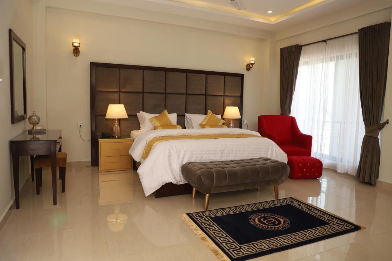 Swat Palace Hotel By Northin Mam Derai Exteriér fotografie