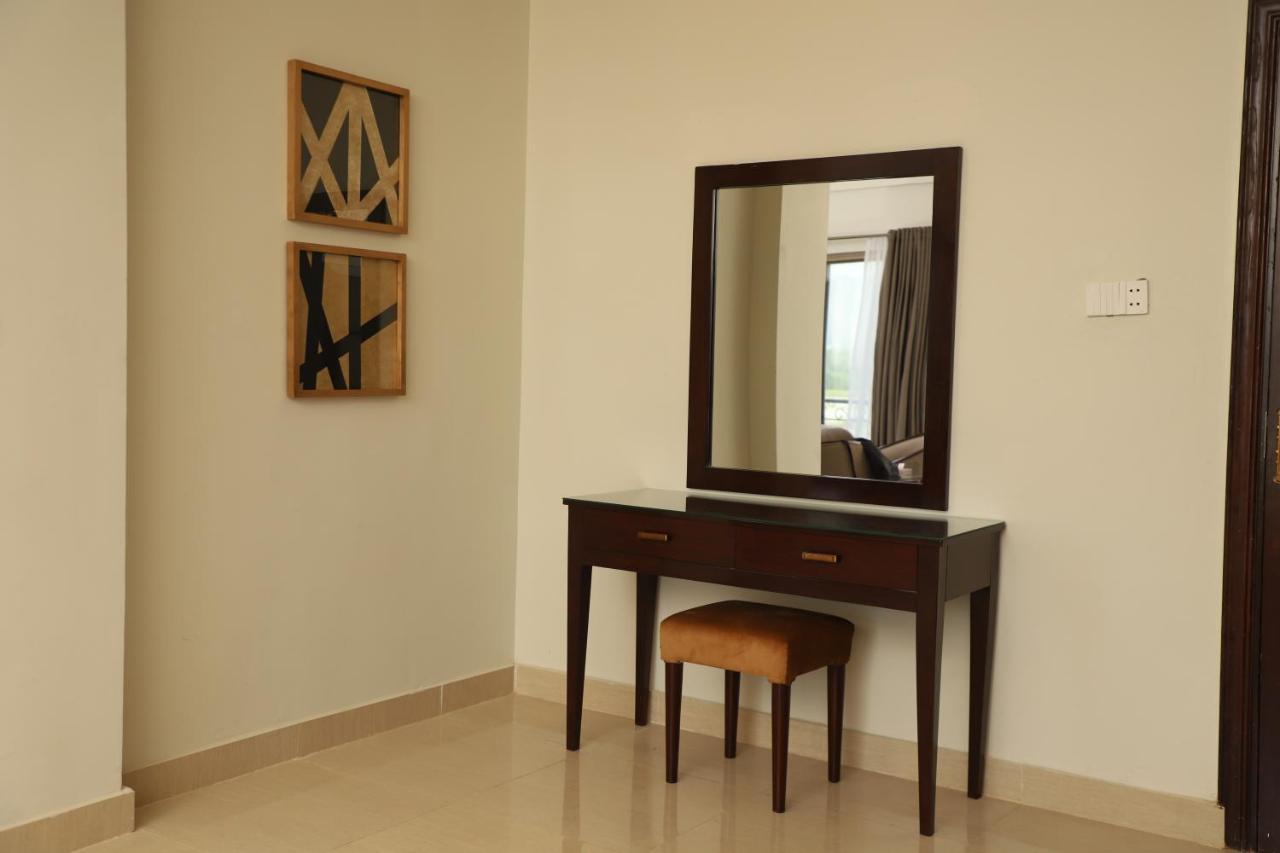 Swat Palace Hotel By Northin Mam Derai Exteriér fotografie